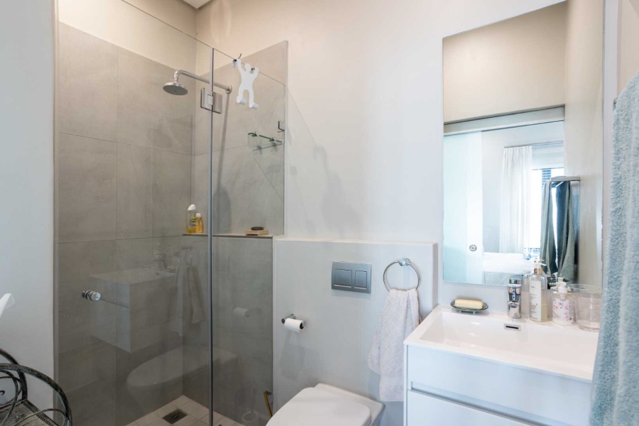 To Let 4 Bedroom Property for Rent in Val De Vie Estate Western Cape